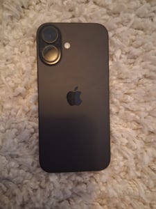 Apple iPhone 16 (512GB) ultramarin Kunden-Foto 2