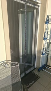 Sekey 70x200cm Magnet Fliegengitter Tür Vorhang für Holz, Eisen, Aluminium Türen und Balkon. Einfache Installation Schwarz Kunden-Foto 13