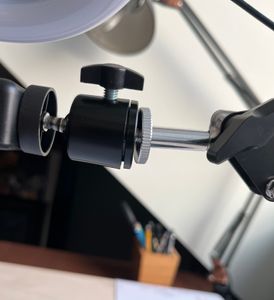 Overhead Stativ Handy mit Ringlicht, Flexibler Tisch Kamera Arm mit Licht, Flexible Tisch Kamera Arm Halterung mit Ringlicht für YouTube Live Stream Videoaufzeichnung Kunden-Foto 1