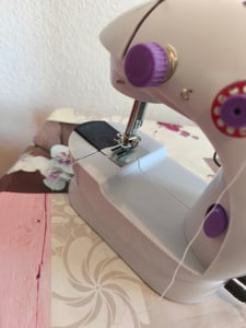 Macchina da cucire elettrica Mini macchina da cucire portatile a 2 velocità Mini e macchina da cucire da viaggio Macchina da cucire a doppio filo Pedale a pedale Retoo Foto del cliente 9
