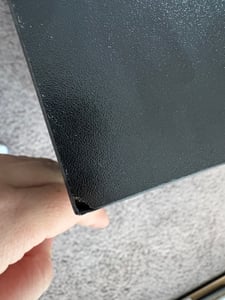 Vitrina Merax con iluminación LED, mueble de estilo moderno vintage con puerta de cristal, vitrina independiente con 8 compartimentos de MDF, sistema de apertura push-pull, acabado en imitación madera negra Foto del cliente 4