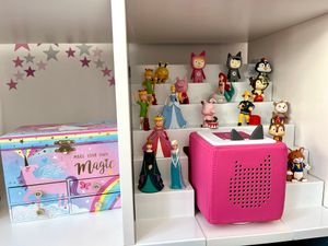 TRAUMBAUM® Tonie Regal als Einsatz für IKEA KALLAX | Tonie Box Aussparung MITTIG Kunden-Foto 1