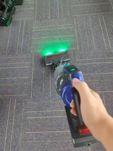 Akku staubsauger 89000 Pa，750W/70mins staubsauger kabellos，2.5L Staubbehälter，LCD-Display, abnehmbarer Akku Kunden-Foto 1