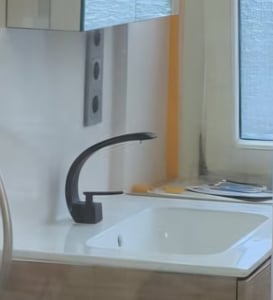 Wasbakarmatuur, keukenarmatuur, waterkraan, armatuur, wasbak, zwart, badkamer, wastafelmengkraan, badmengkraan Klantenfoto 1