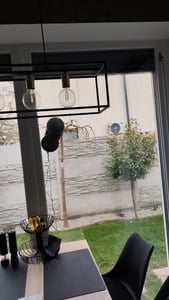 Intelligenter Fensterputzroboter mit Sprühfunktion, Doppelte Rotationsmopps, Fernbedienung, KI-Sensor, 5-Schicht-Mikrofaser, 5600Pa Kunden-Foto 1
