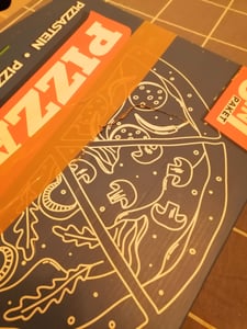 Blumtal Pizzastein für Backofen & Gasgrill inkl. Pizzaschieber - Pizzastein rechteckig aus Cordierit, für Pizza wie aus dem Steinofen, inkl. Pizzaschaufel Kunden-Foto 3