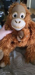 Uni-Toys - Orang-Utan mit Baby, sitzend - 30 cm (Höhe) - Plüsch-Affe - Plüschtier, Kuscheltier Kunden-Foto 1
