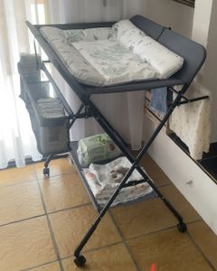 SWANEW Baby Wickeltisch Klappbar Wickelkommode Wickelregal Wickelkombination Höhenverstellbarer mit Aufbewahrungskorb Dunkelgrau Kunden-Foto 1