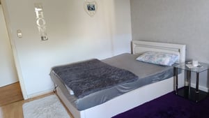 Flieks Polsterbett 140x190cm Stauraumbett mit Lattenrost und LED, Boxspringbett Doppelbett Funktionsbett mit Stauraum, Jugendbett, Kunstleder Schwarz Kunden-Foto 3