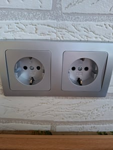 Chilitec DELPHI sada 2 zásuvek + 2-zásuvkový rámeček 250V/ 16A, zástrčkové připojení, bílá barva Fotografie od zákazníka č. 1