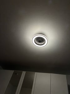 Briloner LED Deckenleuchte mit Ventilator, 5 Geschwindigkeiten, einstellbare Lichtfarbe, weiß, Maße: Ø48,5 x 14,5 cm Kunden-Foto 1