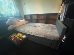 Flieks Schlafsofa Polsterbett 90x190cm mit Ausziehbett, Tagesbett Daybed mit 2 Schubladen und Led, Jugendbett mit Ladefunktion, Hellgrau Kunden-Foto 1