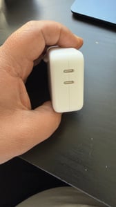 Adaptador de corriente USB-C original - Cargador - Conexión USB-C - 61W - Blanco Foto del cliente 2