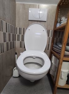 EISL Sprchový nástavec na WC, WC sedátko s bidetovou vložkou, Po Shower & Soft Close, bílé provedení Fotografie od zákazníka č. 1