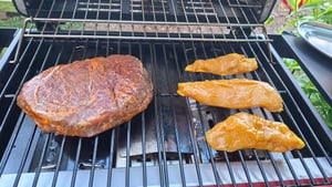 El Fuego Tischgasgrill Smoker "Medison" silber Gasgrill/Grill/Steak/BBQ Kunden-Foto 2