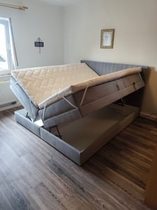 TRADA Adele Boxspringbett 180x200 Elektrisch verstellbar Taschenfederkern Doppelmatratze 9 Zonen Topper Bett mit Bettkasten Velour Stoff Beige Kunden-Foto 2