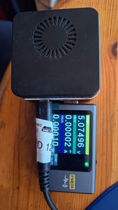 FNIRSI FNB58 Bluetooth USB multimetr, USB tester s detekcí nabíjecích protokolů Fotografie od zákazníka č. 1