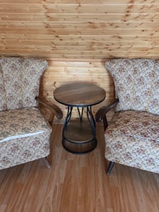 Tavolino rotondo Tribesigns, comodino moderno a 2 livelli, piccoli comodini con vano portaoggetti, comodino con struttura in metallo per soggiorno, divano Foto del cliente 1