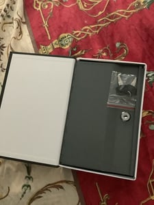 Büchersafe Buchattrappe Buchtresor Geldkassette Tresor Buch Attrappe mit Schlüssel Bücher Safe Buchsafe Geheimsafe Wörterbuch Schwarz XL Retoo Kunden-Foto 2