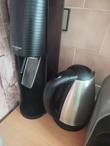 Lehmann 2L Glas-Wasserkocher für die Küche, 2200W elektrischer Wasserkocher aus Glas, Wasserkessel mit beleuchtetem Tank und verziertem Sockel Kunden-Foto 3