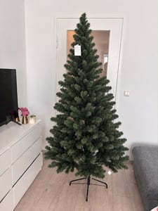 Árbol de Navidad artificial COSTWAY de 225 cm, con 1346 puntas de agujas de PVC, base de metal y sistema plegable. Árbol de Navidad, árbol de Navidad artificial Foto del cliente 1