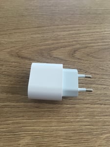 Original Apple Ladegerät 20 W USB C Power Adapter Kunden-Foto 6