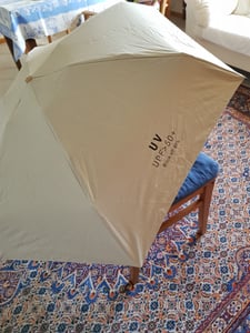 Sonnenschirm Superleichter Mini-Faltbarer UV-Schutz Winddichter Tragbarer Regenschirm Mit Doppeltem Verwendungszweck Weiß Kunden-Foto 6
