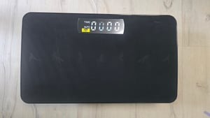Plataforma vibratoria COSTWAY, con Bluetooth y control remoto, plataforma de vibración con 10 niveles de intensidad y 2 modos, entrenador de vibración, color Foto del cliente 1