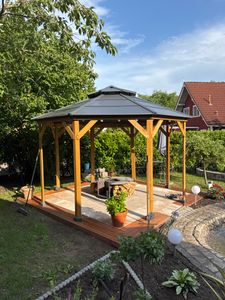 Sunjoy Zedernholz Gazebo / Pavillon 4x4 EGGI - 396cm x 396cm, anthrazit Zdjęcie produktu od klienta nr 2