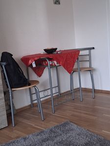 Yaheetech Essgruppe Tischgruppe für 2 Personen mit 1 Esstisch & 2 Stühle Küchentisch mit Ablagefach Esszimmertisch Armlehnstuhl Esstisch-Set Holzfarbe Kunden-Foto 2