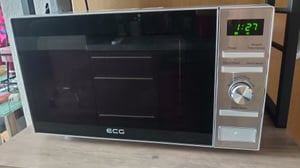 ECG MTD 2071 SE | Mikrowelle | Volumen 20 l | Leistung 700 W | 5 Leistungsstufen | 6 voreingestellte automatische Kochprogramme | 2-Phasen-Kochen | Kunden-Foto 1