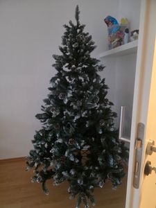 Yorbay Künstlicher Weihnachtsbaum 180CM Tannenbaum mit Ständer für Weihnachten-Dekoration  Weihnachtsbaum mit Schnee Mehrweg Kunden-Foto 10