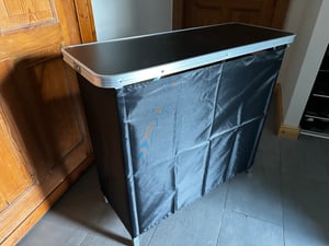 UISEBRT Opvouwbare mobiele toonbank S, 97,5 x 38 x 85 cm, aluminium beursstand met opbergvak, draagtas en Oxford-bekleding, verkoopstand voor beurzen, weekmarkten en tuinfeesten Klantenfoto 2