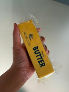 Palla antistress squishy di alta qualità al burro, giocattolo antistress, fidget di TikTok, serie "Slow Rising" – Burro Foto del cliente 1