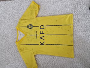 Al-Nassr Fußball Trikot Set Ronaldo Heim - 2025-2026 - Kinder und Erwachsene - 140 Kunden-Foto 1