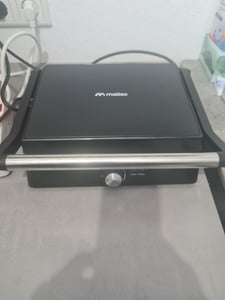 Elektrický gril na sendviče Panini MalTec SM3000W Silver 2200W Teflónové dosky Odkvapkávacia miska na tuk sa dá otvoriť o 180 stupňov Fotografia od zákazníka č. 1