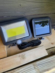 Lampe solaire LED de rue avec détecteur de mouvement Lampe solaire de jardin Lampe décorative Lampe climatique murale IP65 Waterproof Retoo Photo du client 2