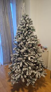 COSTWAY Umelý vianočný stromček 225 cm, vianočný stromček so snehom, 1346 vrcholov z PVC, kovový stojan a skladací systém, vianočný stromček umelý stromček Vianoce Fotografia od zákazníka č. 7