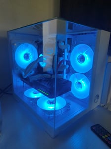 VENOM BLACK Gaming PC, Luftkühlung, ARGB, WLAN + Bluetooth, mit Intel®, 64 GB RAM, 1TB SSD, NVIDIA RTX™ 3050, Win 11 Pro Kunden-Foto 2