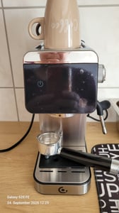 AMZCHEF Espressomaschine Siebträger 20 Bar mit Milchaufschäumer, 1350W Kaffeemaschine Edelstahl, LED Display, 1,2L Wassertank für Zuhause Kunden-Foto 1