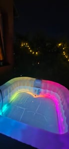 AREBOS vírivka, nafukovacia, 6 osôb, Ø 208 cm, 1000L, LED, 130 trysiek, kryt Fotografia od zákazníka č. 1