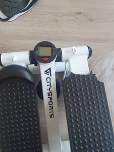 Stepper Mini-Stepper do treningu w domu, z taśmą oporową, podkładką, hydraulicznym stepperem fitness, nośność 150 kg Zdjęcie produktu od klienta nr 7