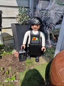 PLAYMOBIL LECHUZA Mega Figure Pflanzenexperte (ca. 60 cm) | 19082 Kunden-Foto 1