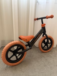 Malplay Bicicletta senza pedali per bambini Eva con ruote da 12 pollici, dai 2 anni in su, turchese e bianco Foto del cliente 2