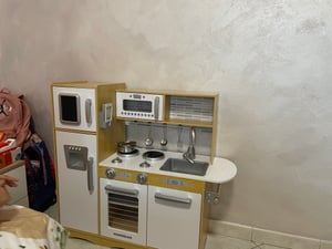 Drevená kuchyňa XXL s LED osvetlením, zásterou a príslušenstvom Fotografia od zákazníka č. 6