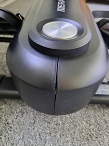 MERACH klappbares Rudergerät – leise Magnetbremse, 16 Stufen, LCD-Display & Tablet-Halter, Kinomap-App, gepolsterter Sitz, Ganzkörper-Workout Kunden-Foto 5