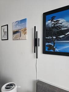 LED Wandleuchte Innen, Einfache Linien Moderne LED Wandbeleuchtung, Warmes gelbes Licht 3000K, für Schlafzimmer, Arbeitszimmer, Schlafzimmer Kunden-Foto 1