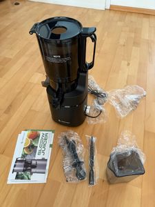AMZCHEF Entsafter 250W, 150MM Öffnung, 2,5L Entsafter für Gemüse und Obst, Entsafter Slow Juicer mit Dreifachem Filter, Schwarz Kunden-Foto 5
