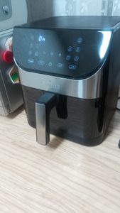 Friggitrice ad aria calda Lehmann XXL 8L con finestra di visualizzazione, friggitrice ad aria da 1800 W con 10 programmi e controllo della temperatura, timer, cibo sano senza olio Foto del cliente 5