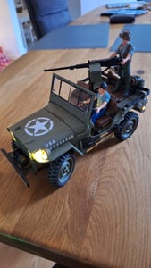 HG TRASPED HG4-58 1/14 RC vojenské nákladné auto Willys RTR, 4WD 2,4 GHz, LED, zvuk, navijak, 2-rýchlostná prevodovka, kovový rám, pásové vozidlo - armádne zelené Fotografia od zákazníka č. 1